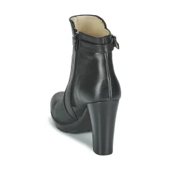 Betty London - ARIZONA