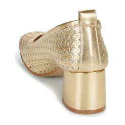 Betty London - BRIGITTE