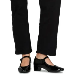 Betty London - FLAVIANA