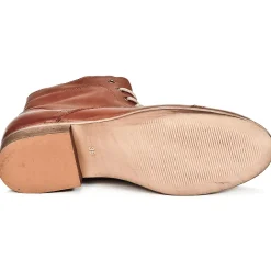 Betty London - FOLIANE