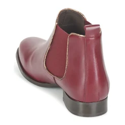 Betty London - FOLOIE