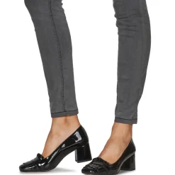 Betty London - HATOUMA