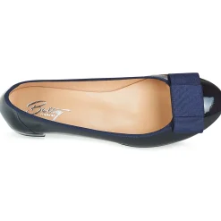 Betty London - HENIA