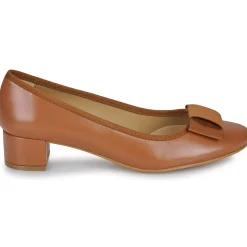 Betty London - Hélène