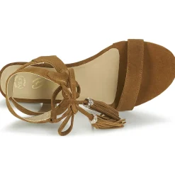 Betty London - IKARA