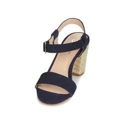 Betty London - JIKOTIFE