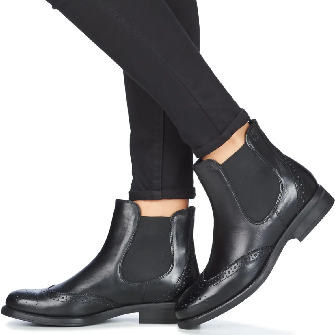 Betty London - JOSTA