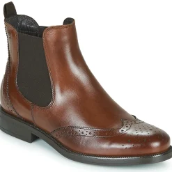 Betty London - JOSTA