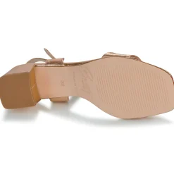 Betty London - JULIETTE