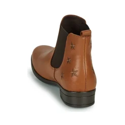 Betty London - LISELOTTE