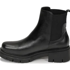 Betty London - NANOUE