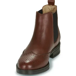 Betty London - NELLA