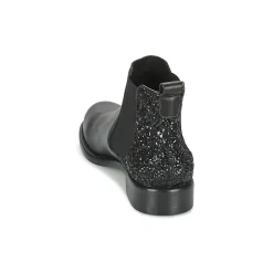 Betty London - NOLLA