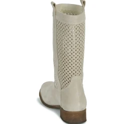 Betty London - ONEVAR