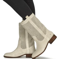 Betty London - ONEVAR