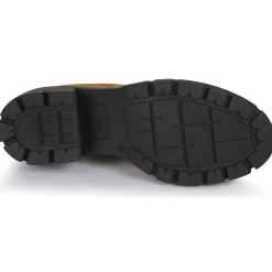 Betty London - PAULETTE