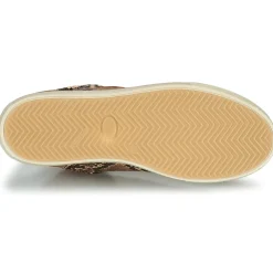 Betty London - PERMINA