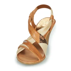 Betty London - POULOI