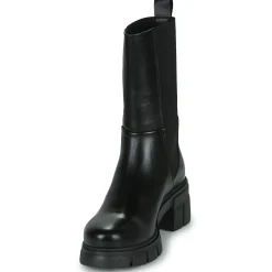 Betty London - SPACY