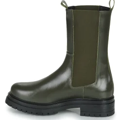 Betty London - VERONIQUE