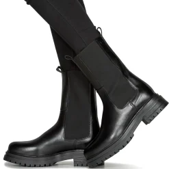 Betty London - VERONIQUE