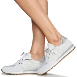 Betty London - ZELLIE