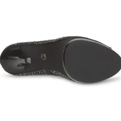 Carmen Steffens - TOUGA