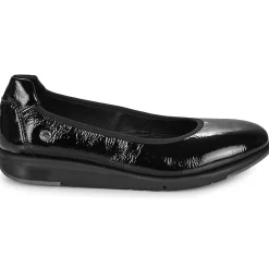 Casual Attitude - HOLMES