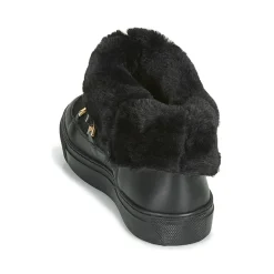 Casual Attitude - LONE