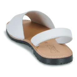 Casual Attitude - NEVADI