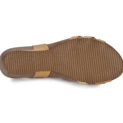 Casual Attitude - OYA