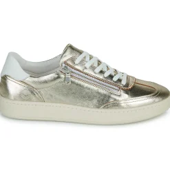 Casual Attitude - TILANA