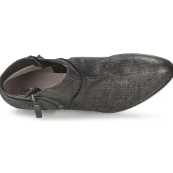 Janet&Janet - VILLIA