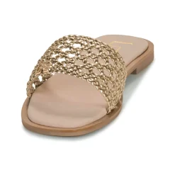 Les Petites Bombes - IOLANDA