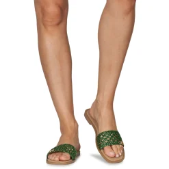 Les Petites Bombes - IOLANDA