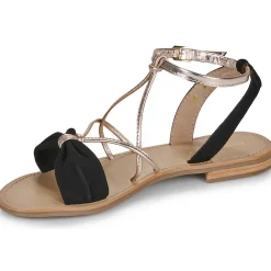 Les Tropéziennes par M Belarbi - HIROMAK SUEDE