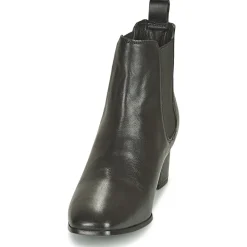 Levi's - DELILAH CHELSEA