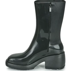 Melissa - MELISSA NANCY BOOT AD