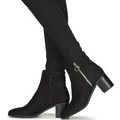 Moony Mood - PETROLIA