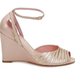 Sarah Chofakian - LA PARADE