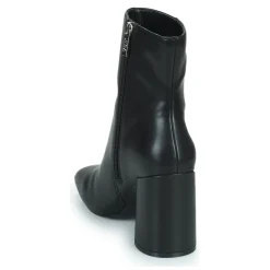 Steve Madden - STREAMS