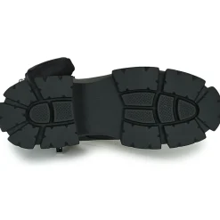 Steve Madden - TANKER-P