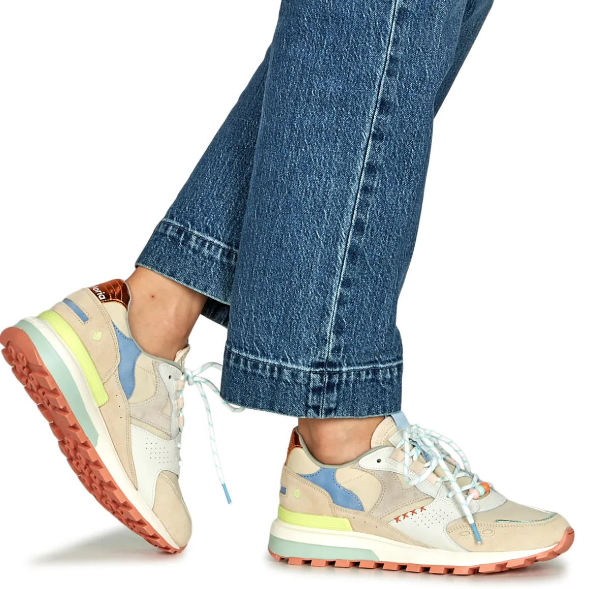 Victoria - LUNA NYLON & SERRAJE