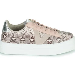 Victoria - 1092143NUDE